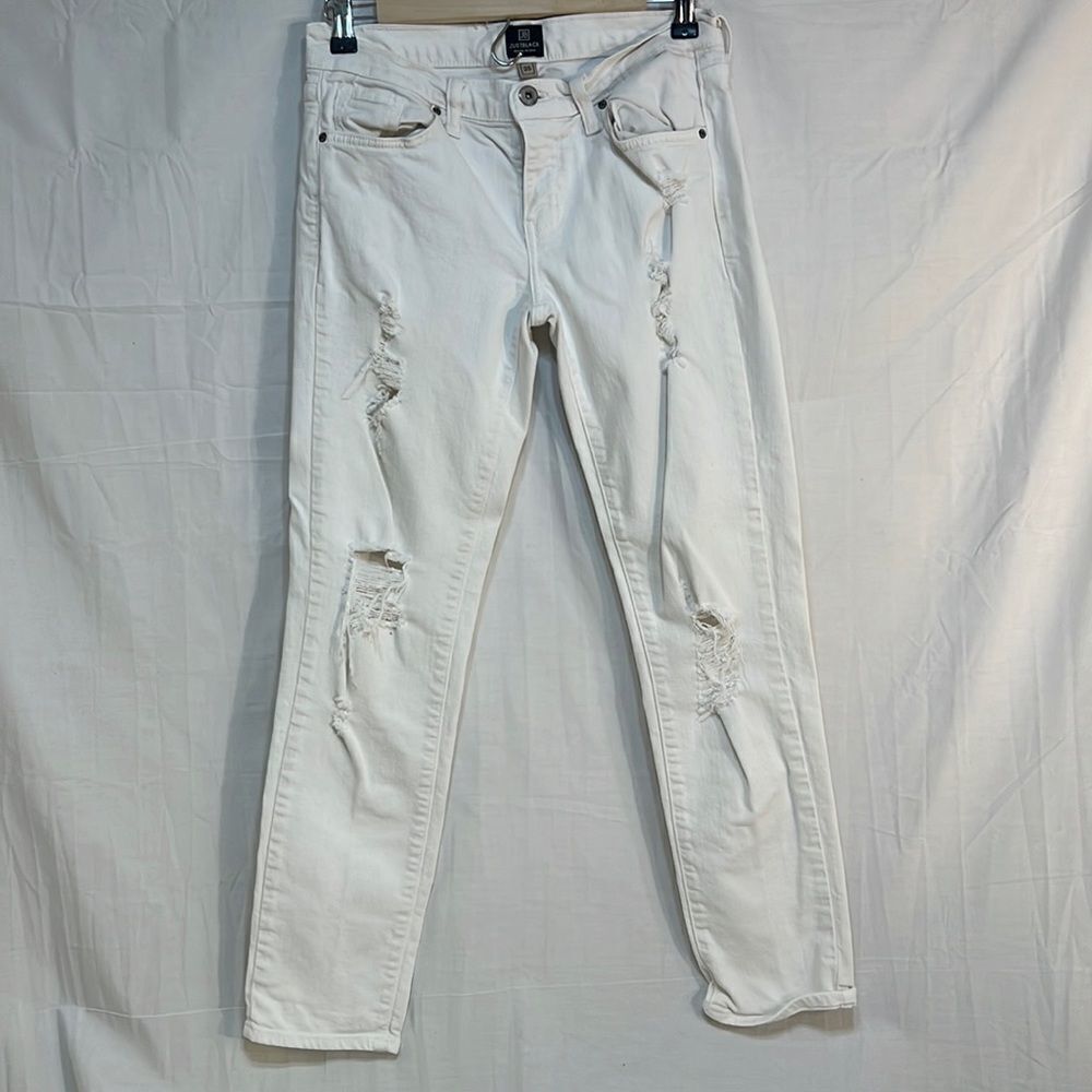 Just Black JB made in the USA women’s white jeans sz 25‎